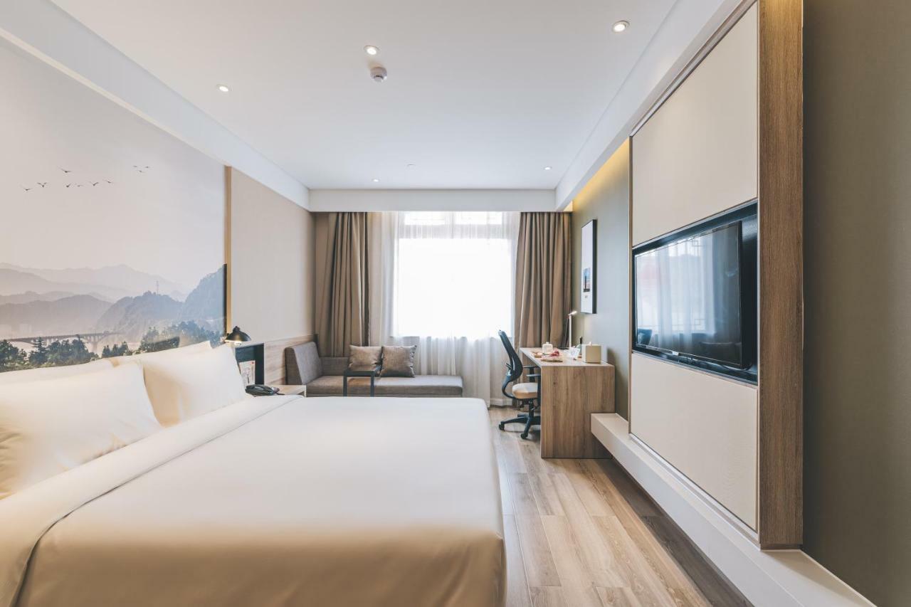 Atour Hotel Haining Leather City South Gate Eksteriør bilde